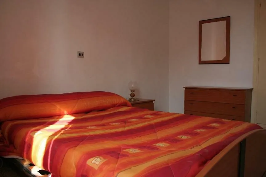 Motril Primera Linea De Playa, 3 Habitaciones, Terraza Sobre El Mar, 4º Sin Ascensor Apartment